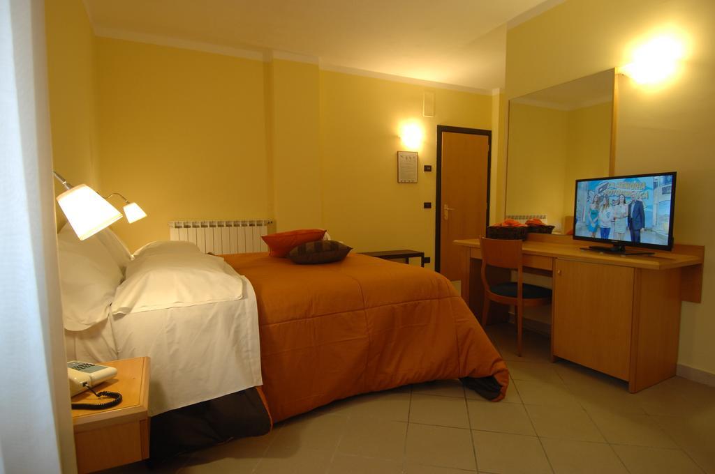 Hotel Arimannia Caramanico Terme Phòng bức ảnh